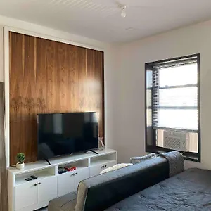  Apartment 145 St Queens Near Jfk, Lga, & Citi Field, Free Parking In The Backyard 646-667-6696